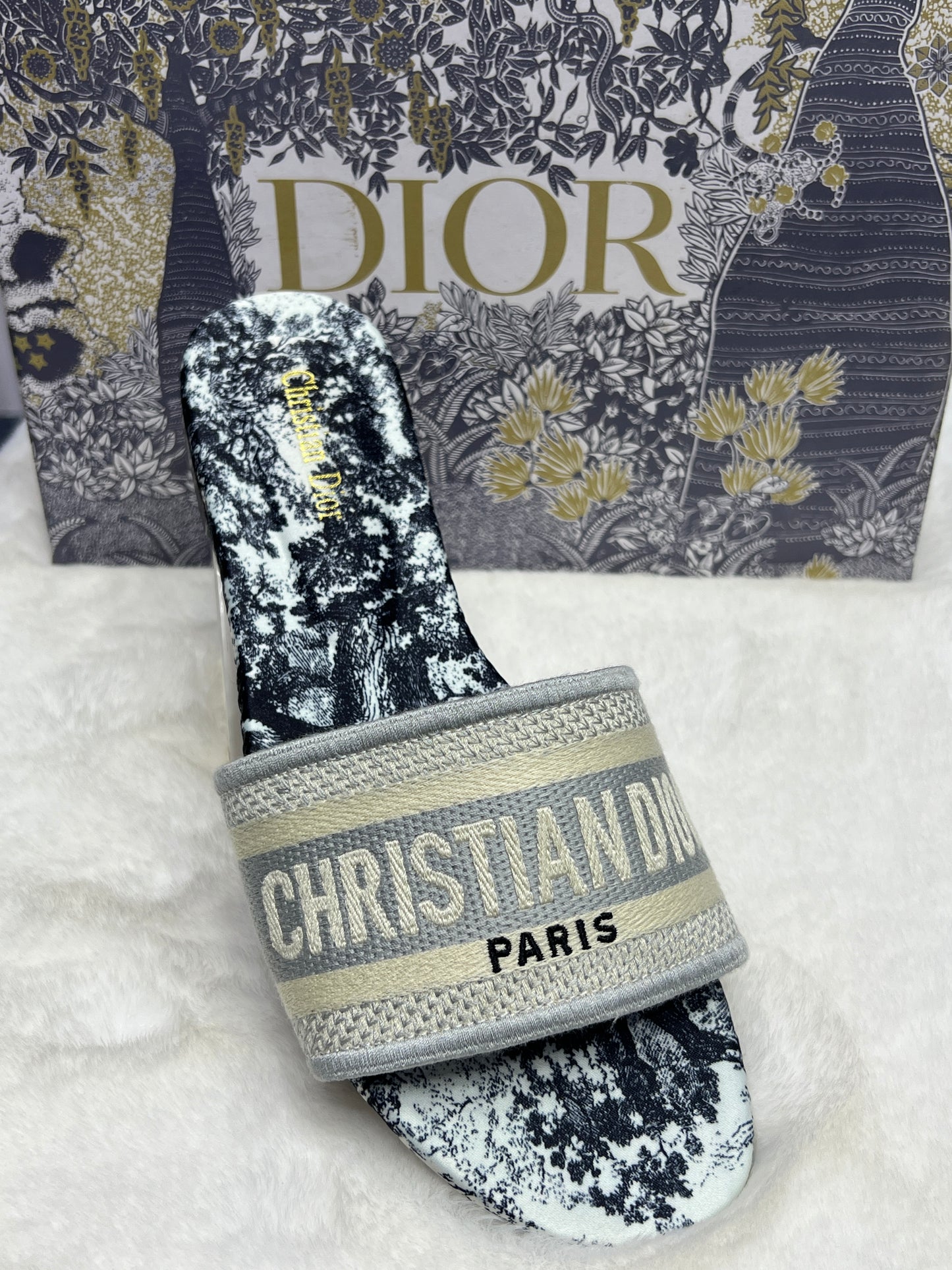 Premium Designer Style Ladies Slides – Floral Printed Strap Slippers (Inspired by Paris Fashion)